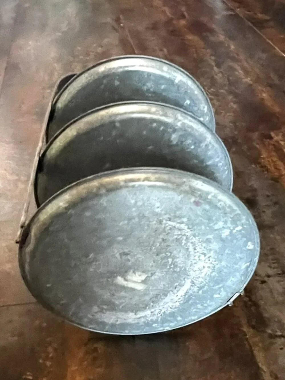 Retro LUSH 3-Tiered Metal Bubble Bar Stand